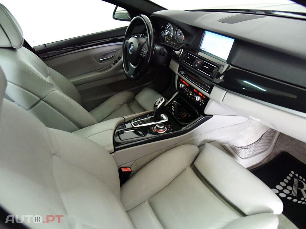 BMW 530 DA TOURING XDRIVE