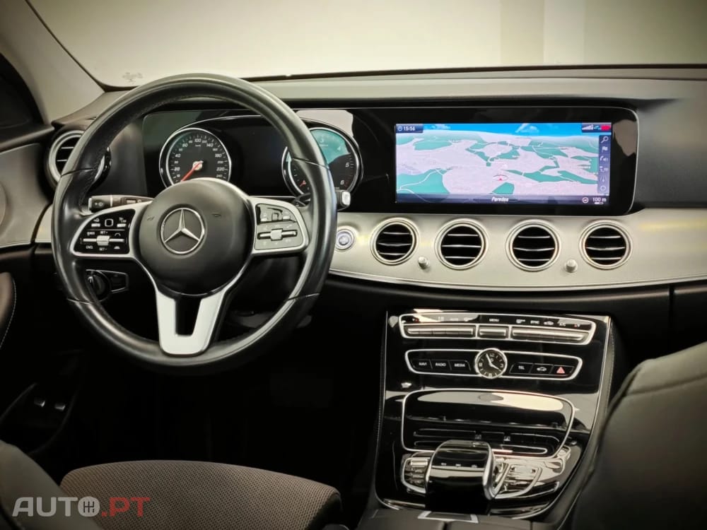 Mercedes-Benz E 220 Exclusive — fotografia 56