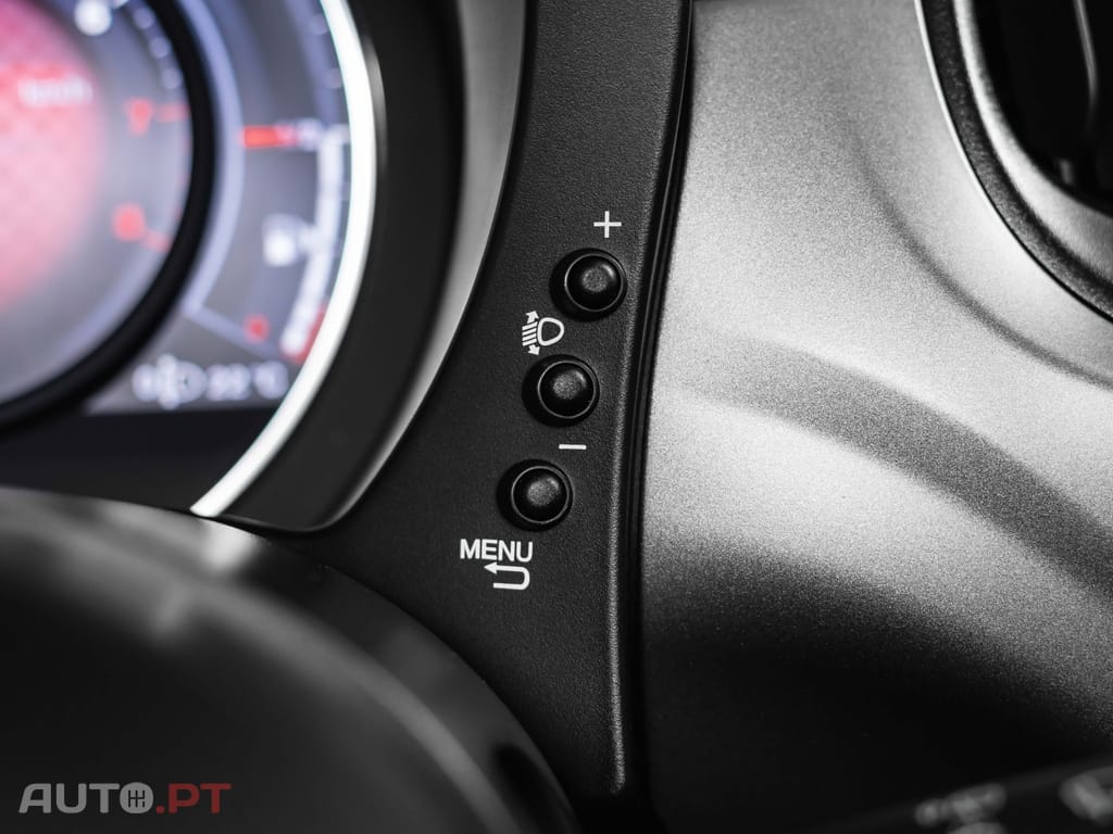 Abarth 595 1.4 T-Jet Pista