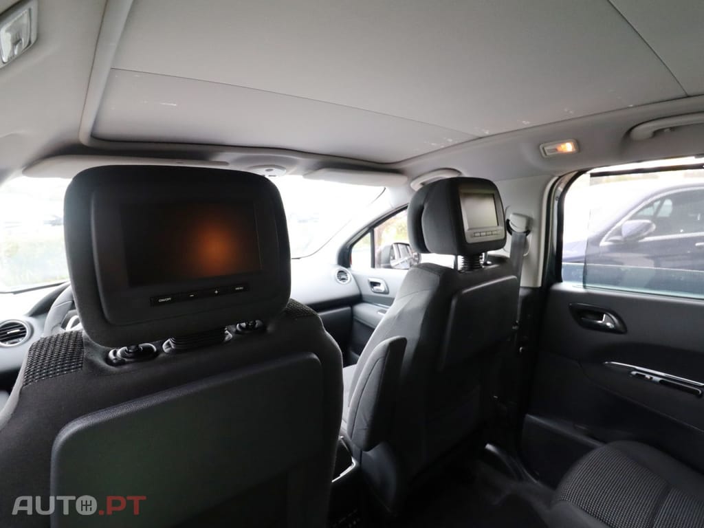 Peugeot 5008 1.6 E-HDi 7L SE Style 2-Tronic