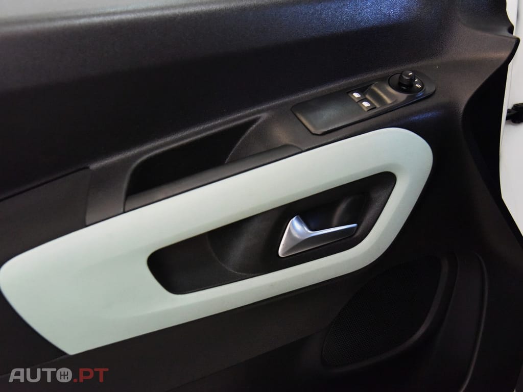 Citroen Berlingo 1.5 BlueHDi XL Feel 7L