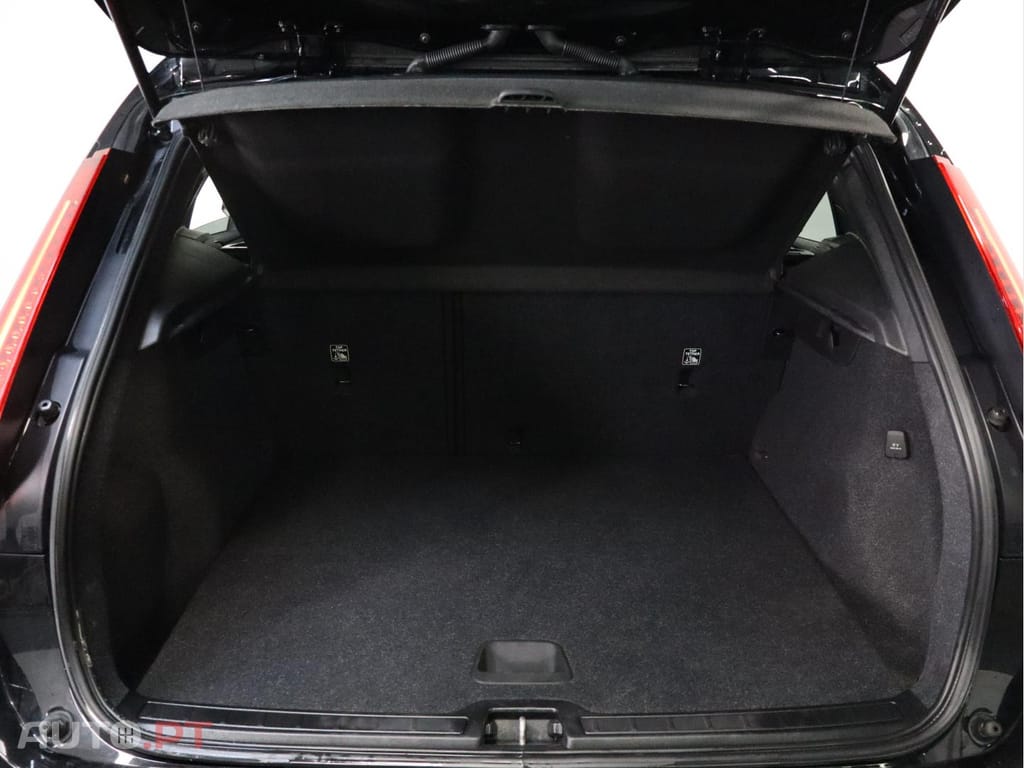 Volvo XC40 1.5 T4 211 PHEV Essential