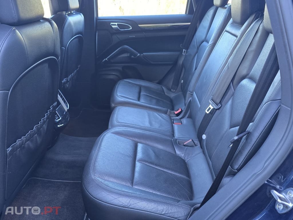 Porsche Cayenne Platinum Edition