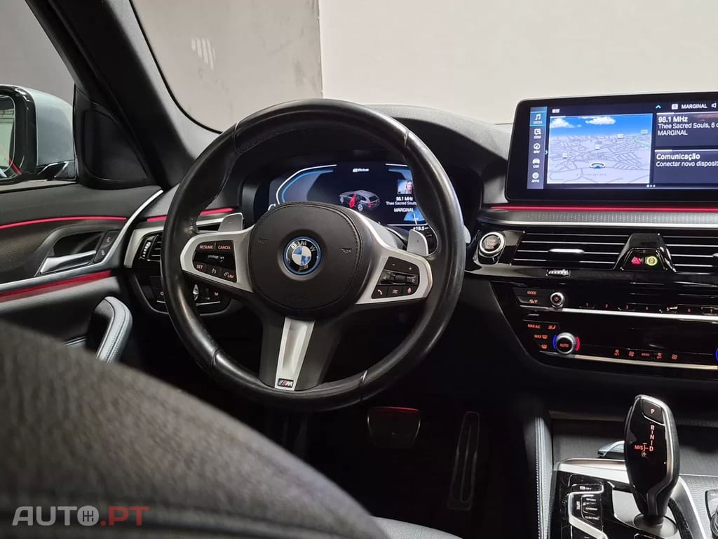 BMW 530 e Pack Desportivo M