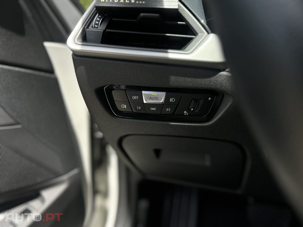 BMW 320 e Touring Line Luxury Auto