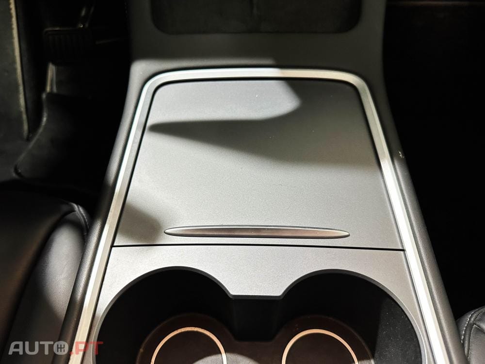 Tesla Model Y Long Range Dual Motor AWD