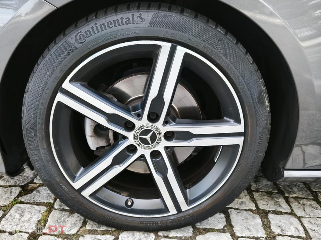 Mercedes-Benz CLA 180 d Shooting Brake Progressive Aut.
