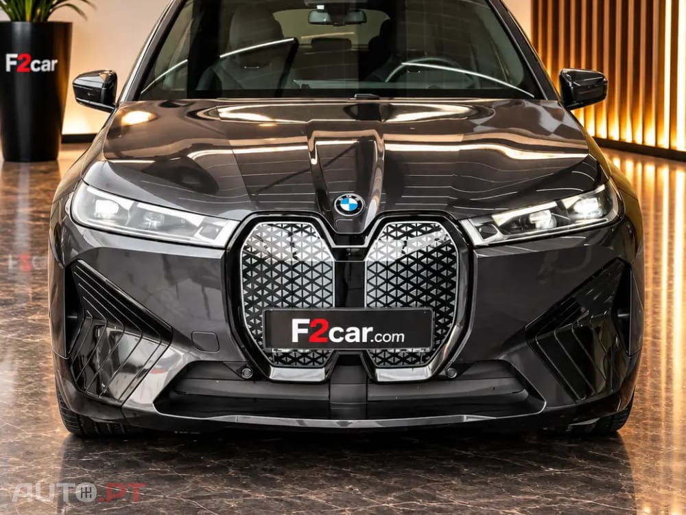 BMW iX xDrive 40 Pack Desportivo