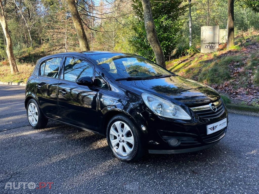 Opel Corsa 1.2 Enjoy
