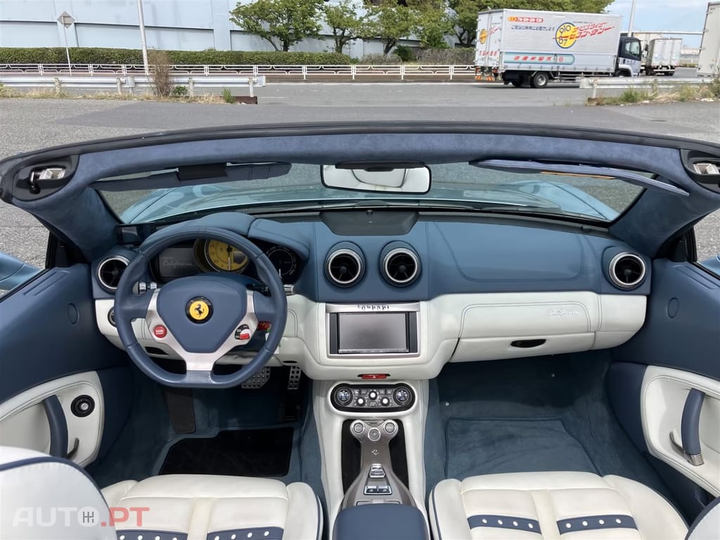 Ferrari California 4.3 V8