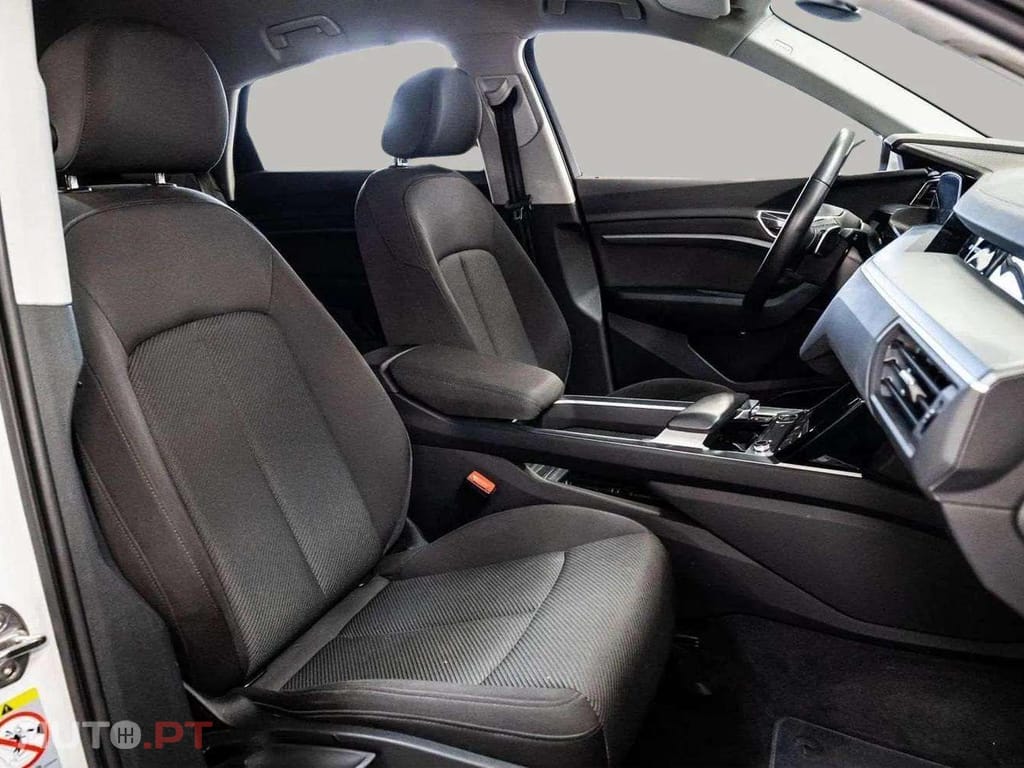 Audi E-Tron I.V.A DEDUTÍVEL 55 ADVANCED