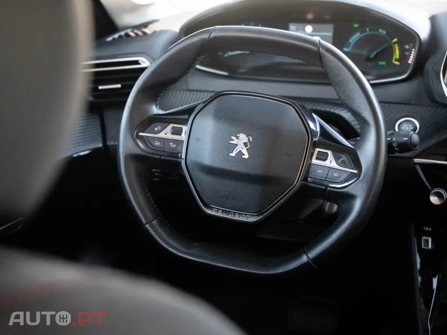 Peugeot E-208 50 kWh Active