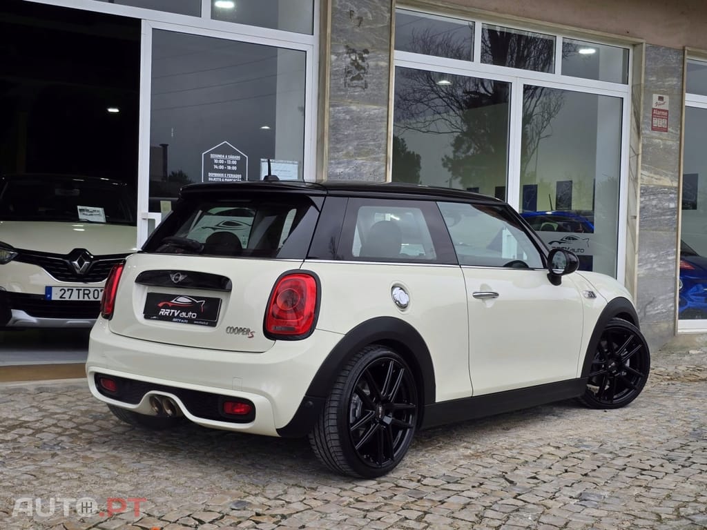 MINI Cooper Cooper S