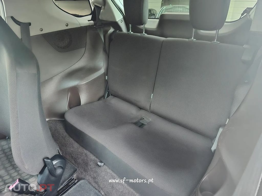 Toyota iQ 1.0 VVT-i 2 EP