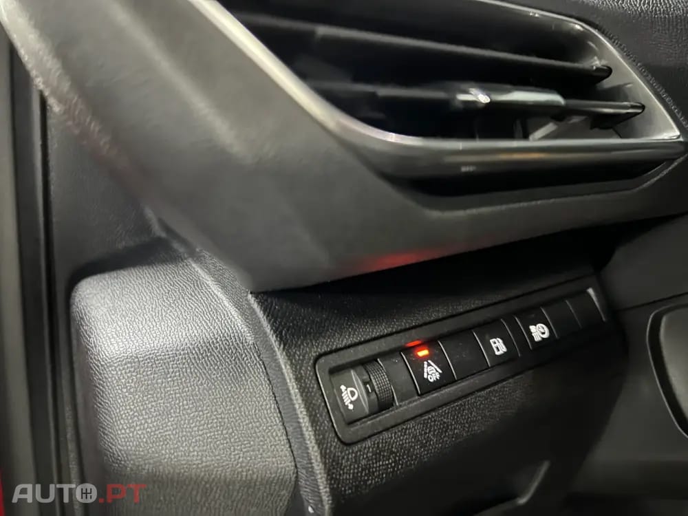 Peugeot 3008 1.6 Hybrid Allure Pack e-EAT8