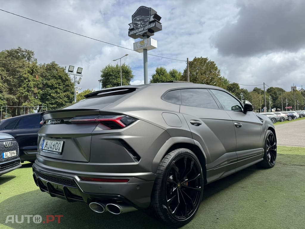 Lamborghini Urus 4.0 V8
