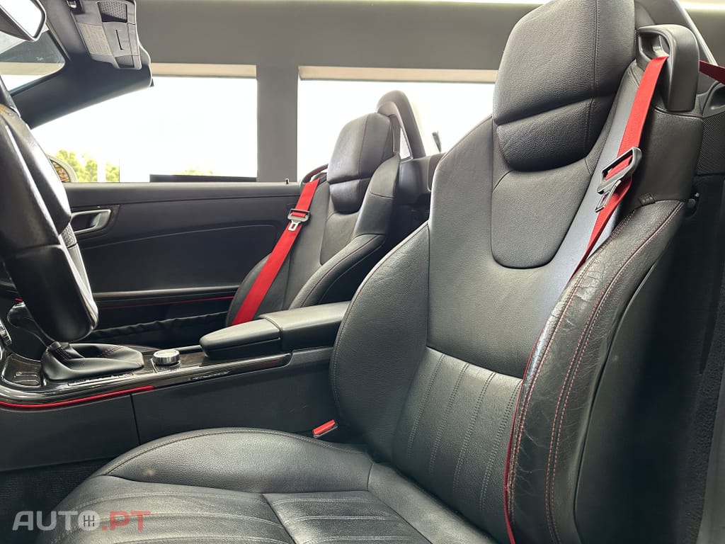 Mercedes-Benz SLK 250 BlueEFFICIENCY 7G-TRONIC Edition 1