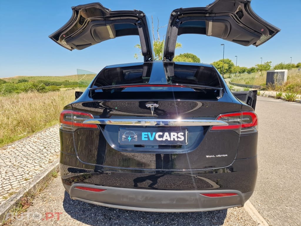Tesla Model X Long Range
