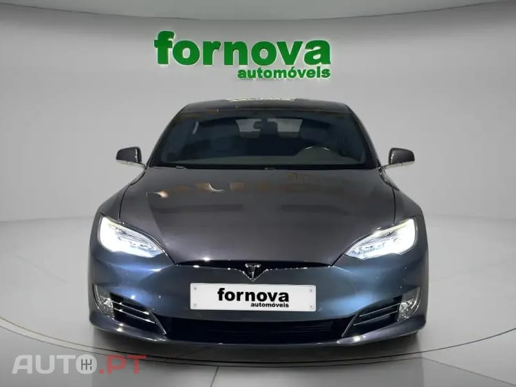Tesla Model S 75D