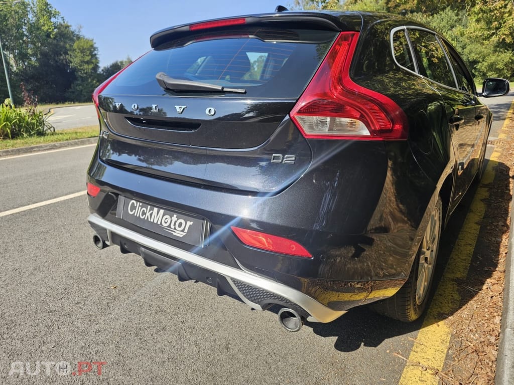 Volvo V40 1.6 D2 R-Design Momentum