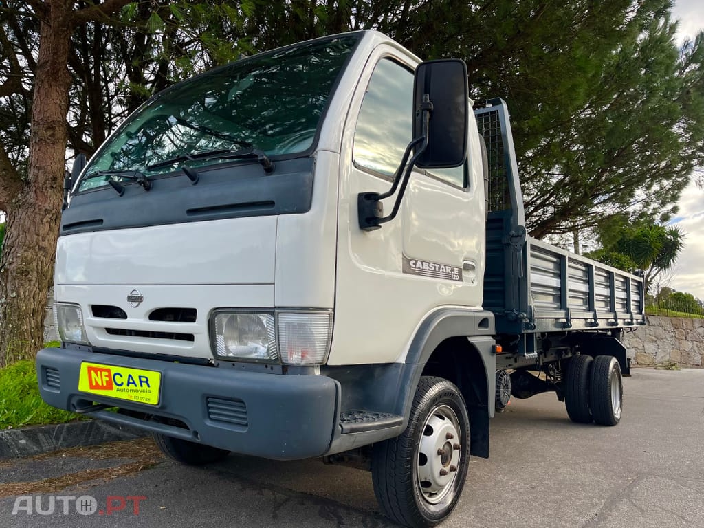Nissan Cabstar Tribasculante