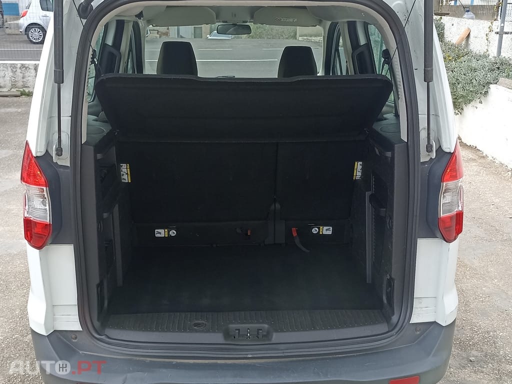 Ford Tourneo 1.5 TDCi Ambiente