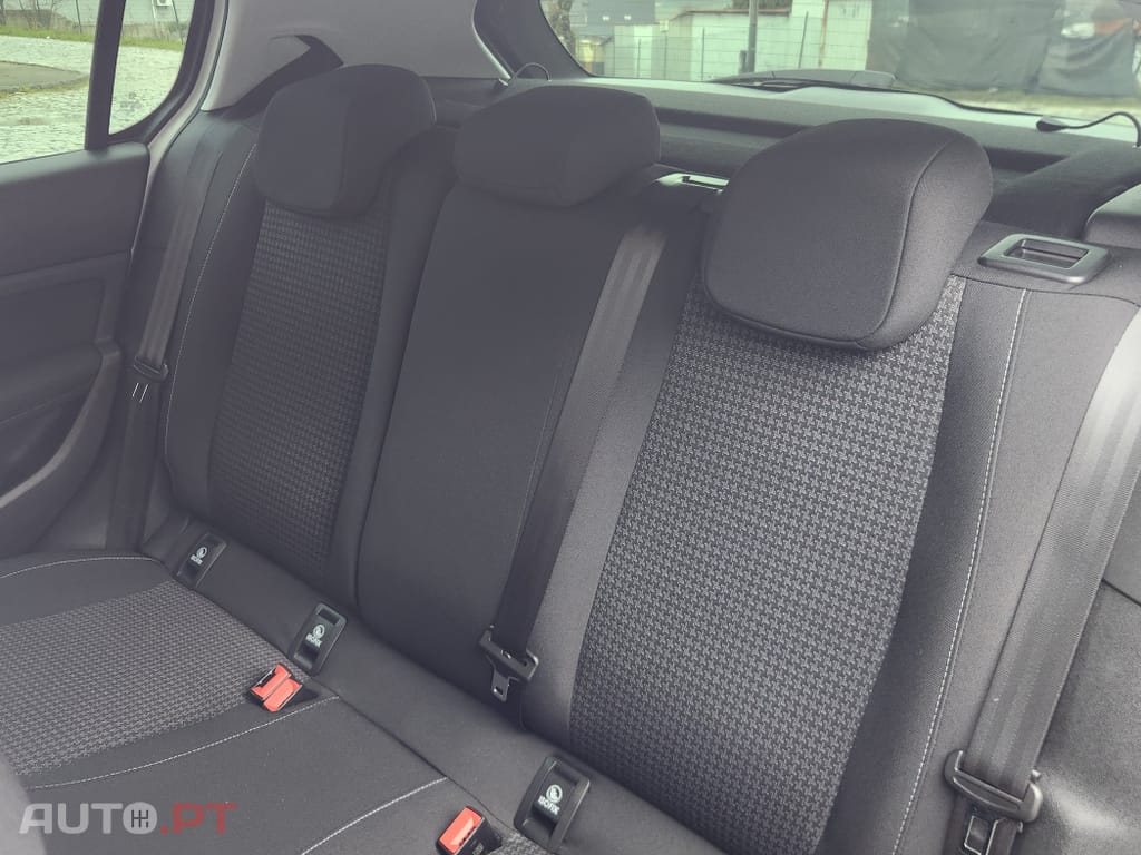 Peugeot 308 1.5 BlueHDi Business Line