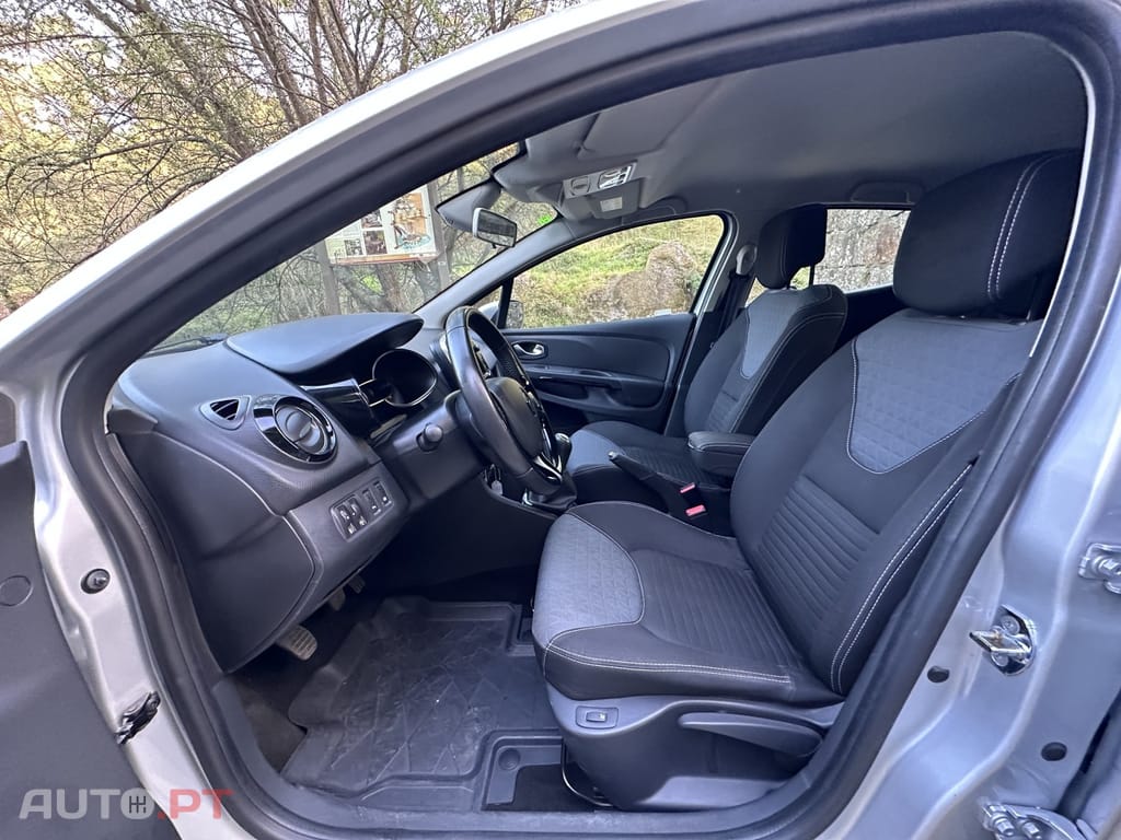 Renault Clio (Energy) TCe 75 Start & Stop LIMITED
