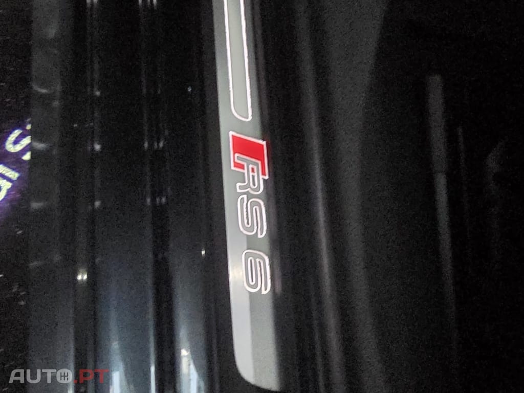 Audi RS6 AVANT PERFORMANCE