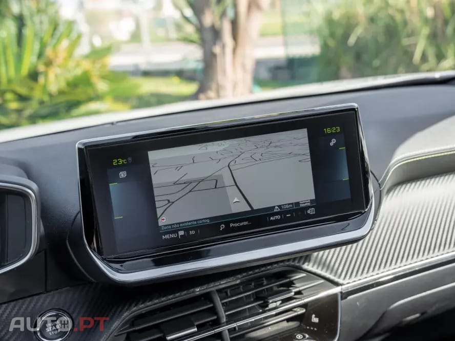 Peugeot E-2008 50 kWh GT