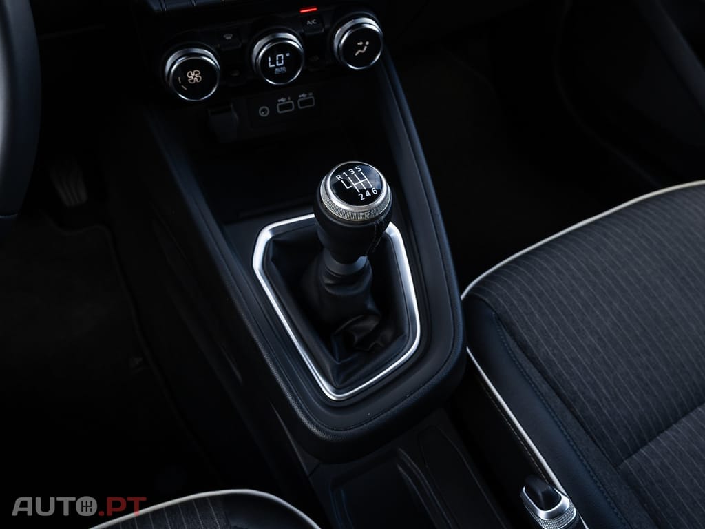 Mitsubishi Colt 1.0 MPI-T Launch Edition