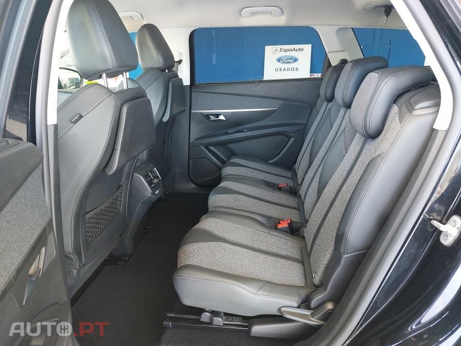 Peugeot 5008 1.5 BlueHDi Allure