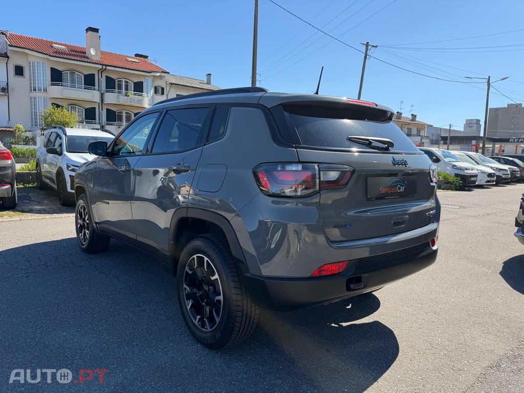 Jeep Compass 1.3 TG Trailhawk