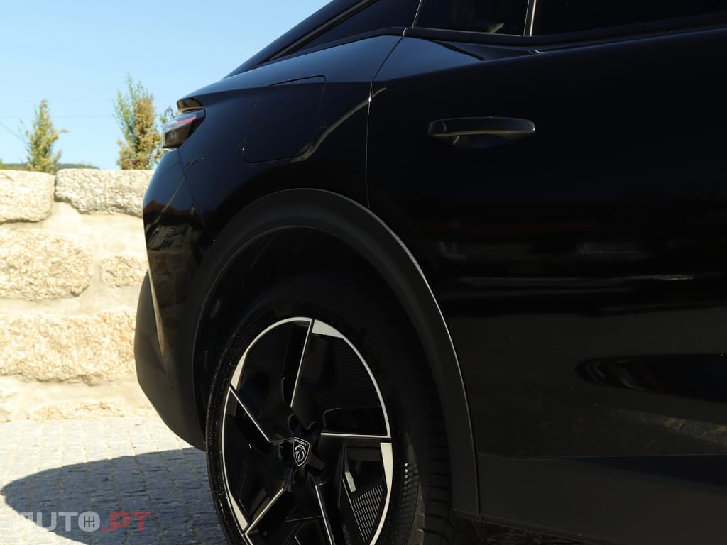 Peugeot 408 1.2 PureTech GT EAT8