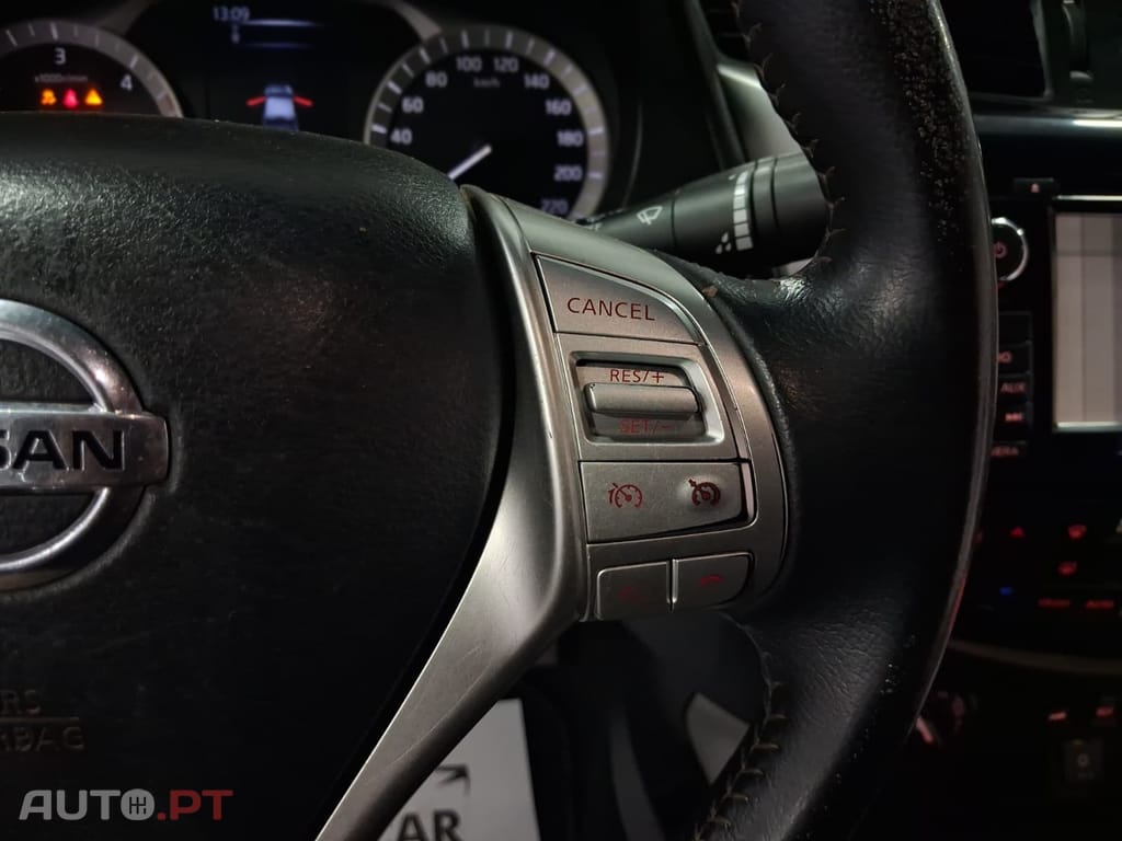 Nissan Navara 2.3 dCi CD 4WD N-Connecta