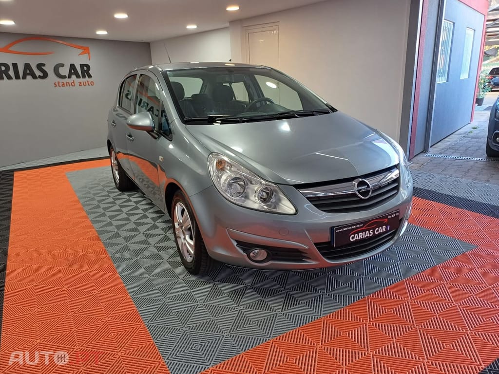 Opel Corsa 1.2 Enjoy