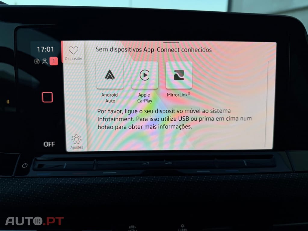 Volkswagen Golf 1.5 eTSI R-Line DSG