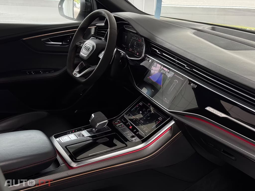 Audi RSQ8 4.0 TFSi quattro Matrix
