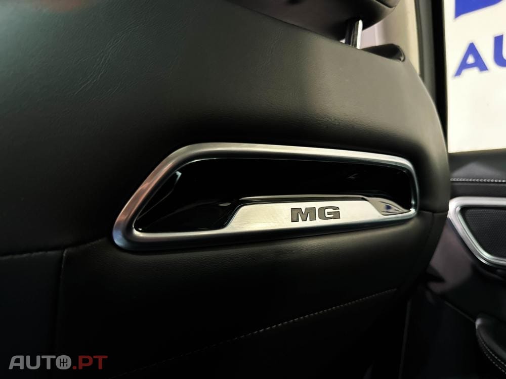 MG Marvel R 70 kWh AWD Performance
