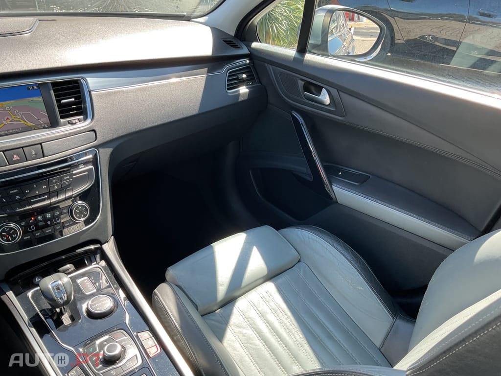 Peugeot 508 RXH 2.0 HDi Hybrid4 2-Tronic 104g