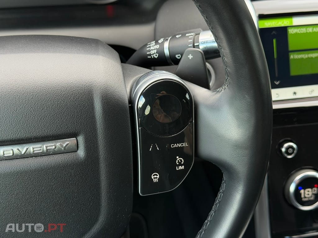 Land Rover Discovery Sport P300e Dynamic SE