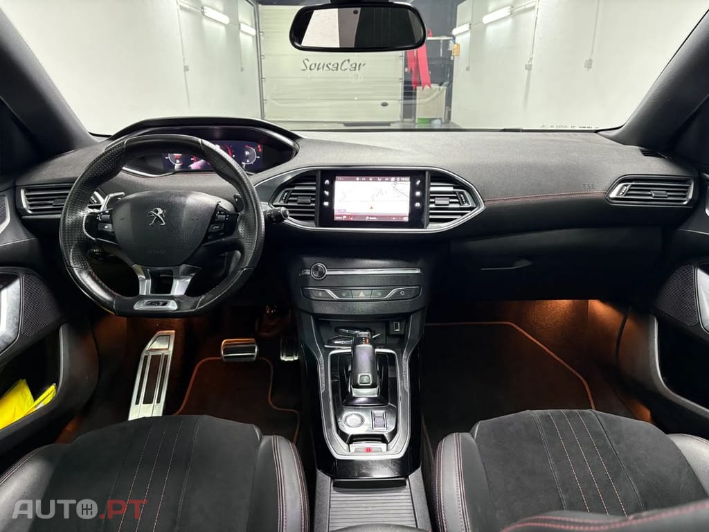 Peugeot 308 PureTech 130 EAT8 GT