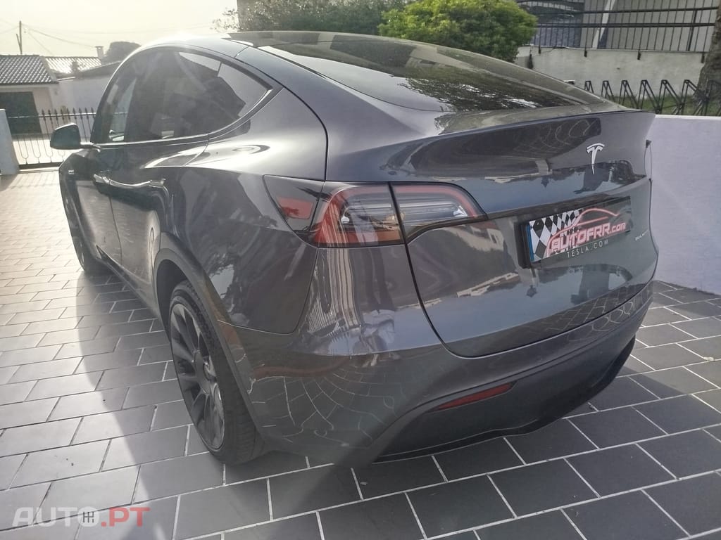 Tesla Model Y Long Range Tração Integral