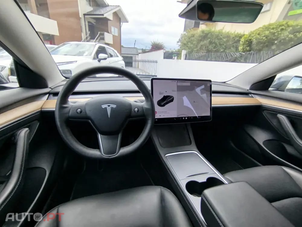 Tesla Model 3 Long-Range Dual Motor AWD