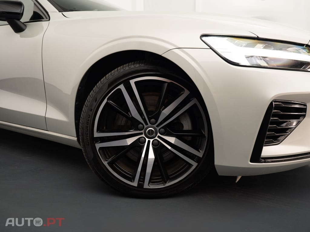 Volvo V60 2.0 T6 AWD TE R-Design
