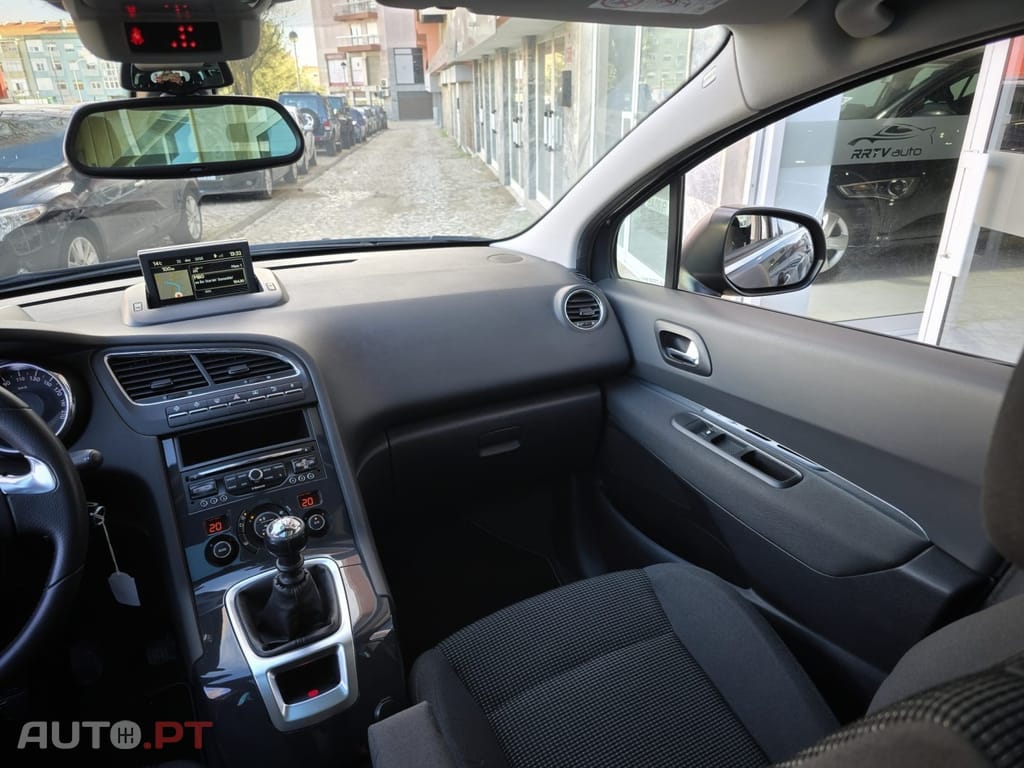 Peugeot 5008 1.2 PureTech Allure