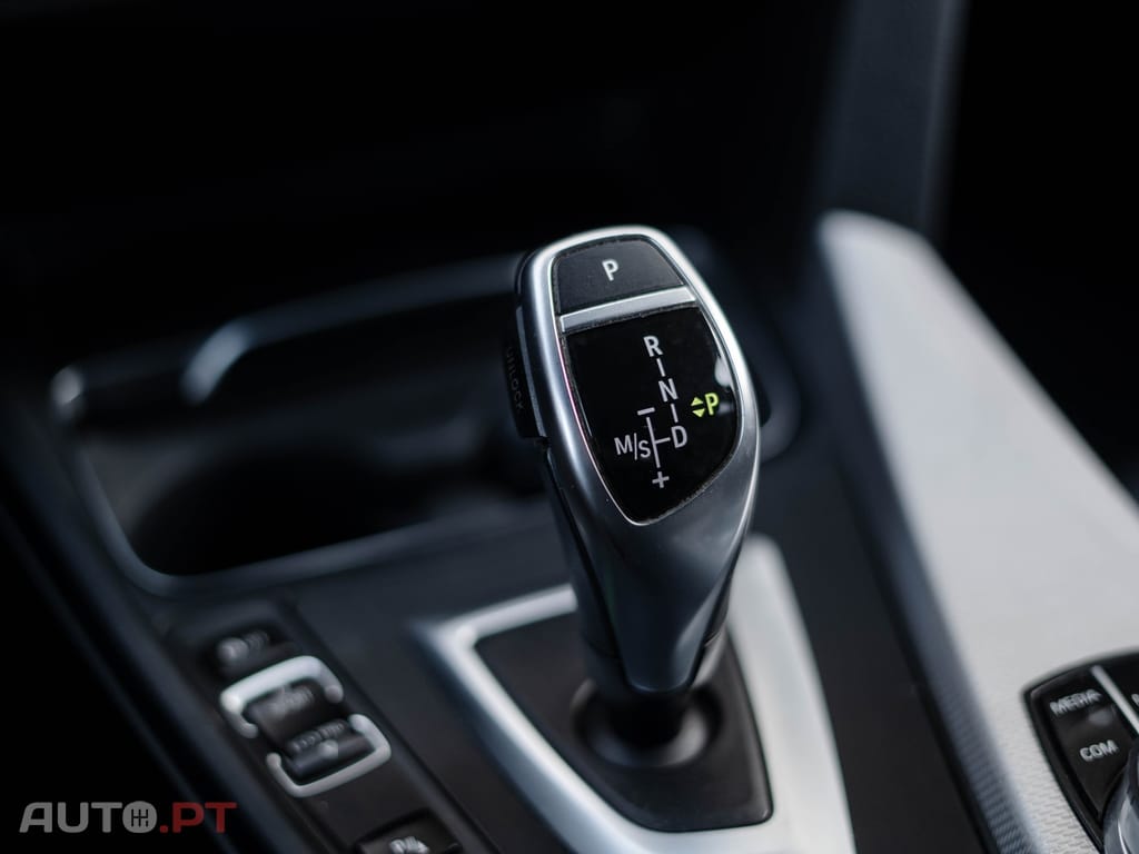 BMW 420 d Pack Desportivo M Auto