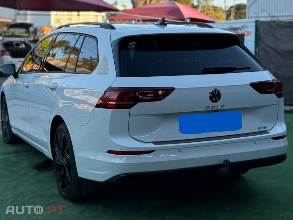 Volkswagen Golf 1.5 eTSI R-Line DSG