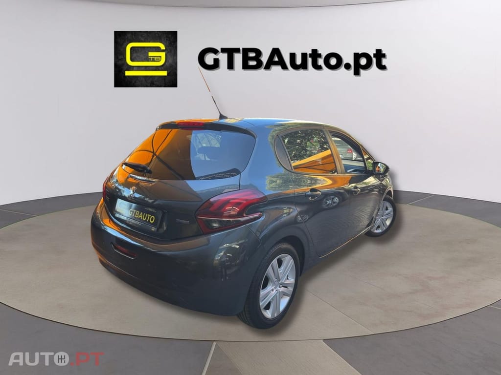 Peugeot 208  1.2 VTi Style