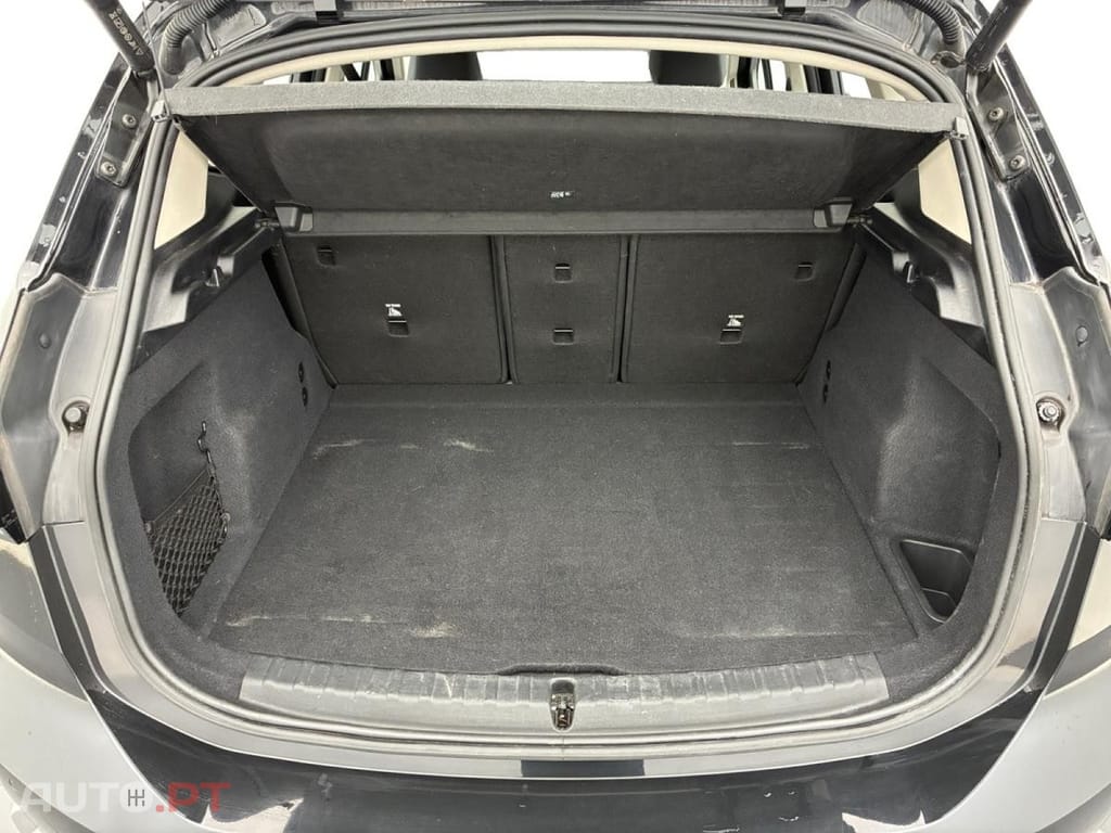 BMW 218 i Business Design DKG